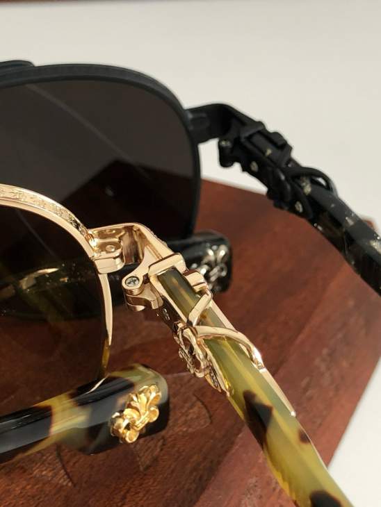 Picture of Chrome Hearts Sunglasses _SKUfw73375570fw